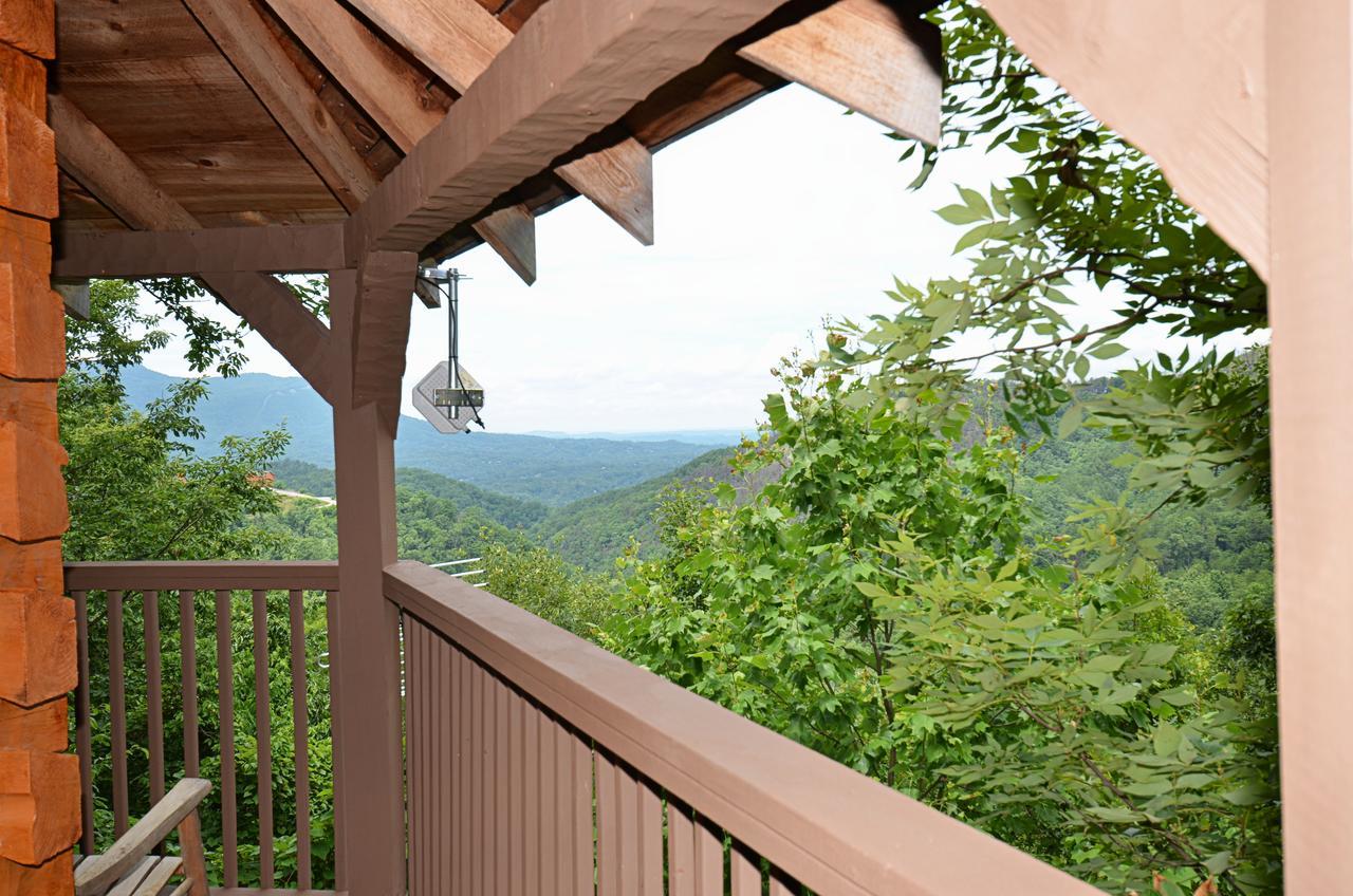 Love Shack Pigeon Forge Exterior photo